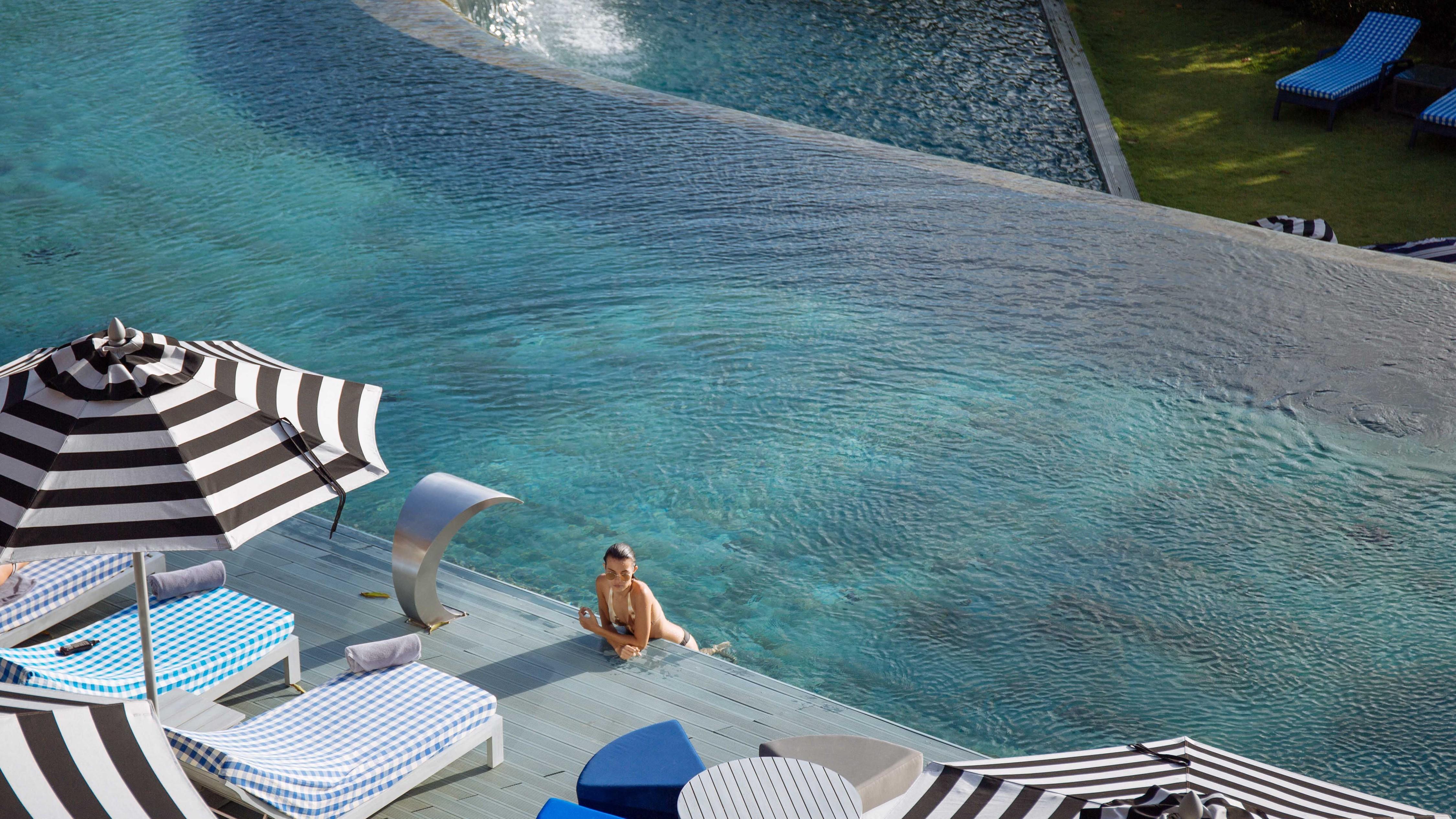 Sri Panwa Phuket Luxury Pool Villa Hotel - Sha Plus Exteriér fotografie The pool at the W South Beach